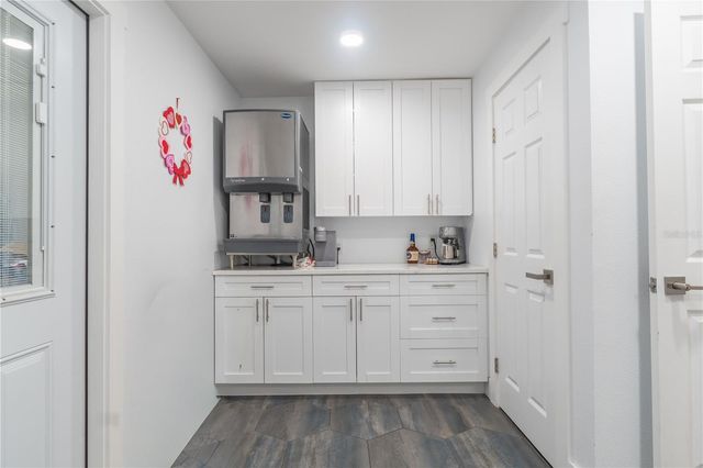 12705 PARK BOULEVARD, Seminole, FL 33776