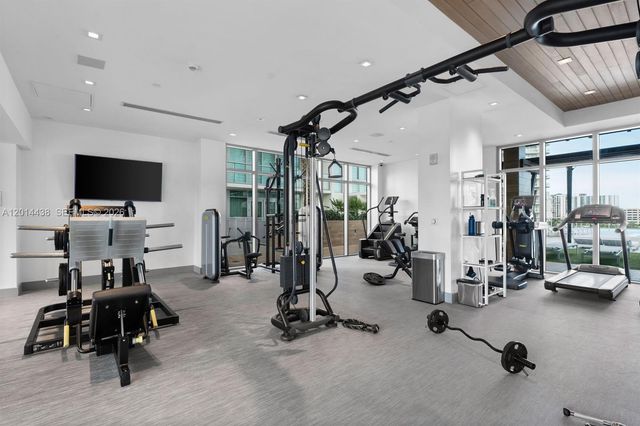 300 Sunny Isles Blvd 4-1603, Sunny Isles Beach, FL 33160