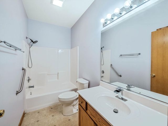1321 Dancing Bear Lane, Elgin, IL 60120