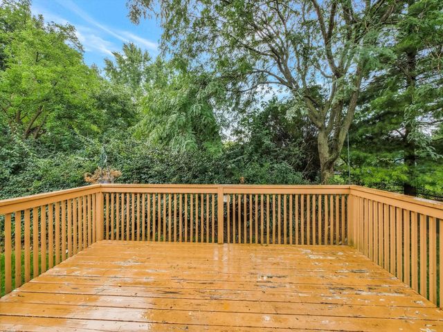 1321 Dancing Bear Lane, Elgin, IL 60120