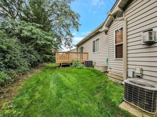 1321 Dancing Bear Lane, Elgin, IL 60120