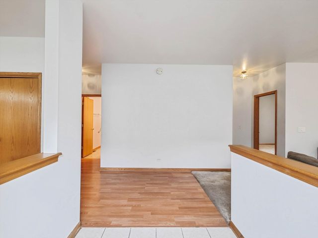 1321 Dancing Bear Lane, Elgin, IL 60120