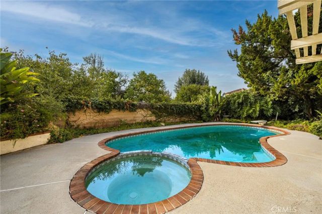 1718 Redwood Way, Upland, CA 91784
