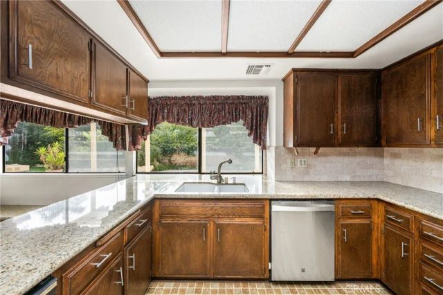 1718 Redwood Way, Upland, CA 91784