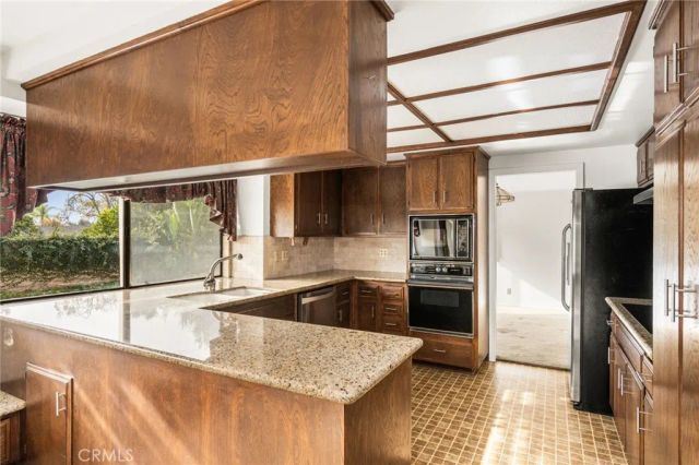 1718 Redwood Way, Upland, CA 91784
