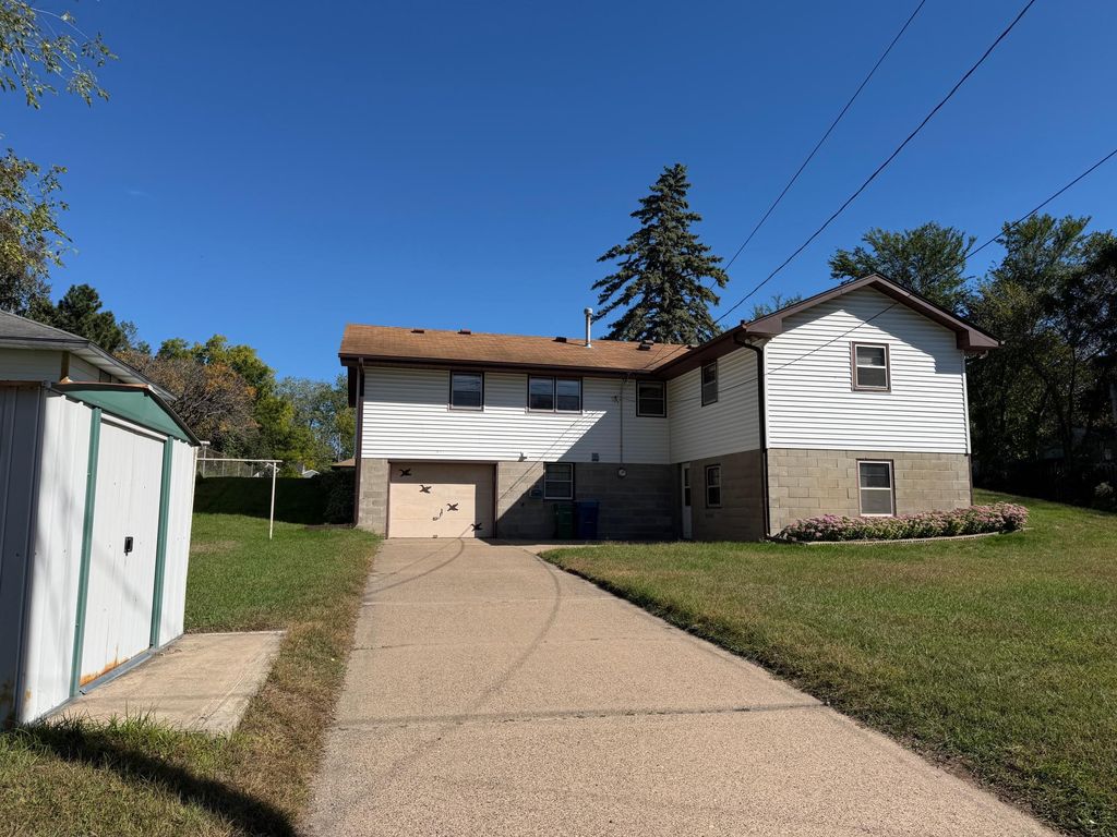 430 11th Avenue NW, New Brighton, MN 55112 — photo 2
