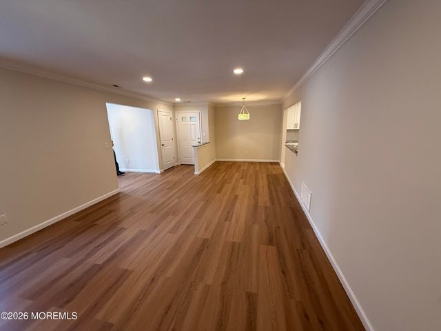 709 Zlotkin Circle 6, Freehold, NJ 07728