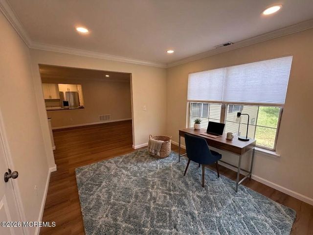 709 Zlotkin Circle 6, Freehold, NJ 07728