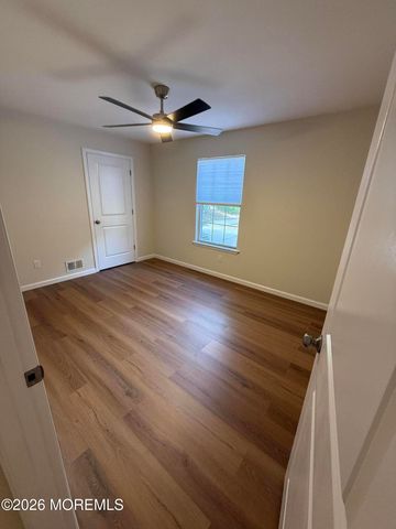 709 Zlotkin Circle 6, Freehold, NJ 07728