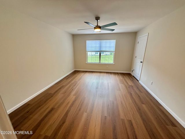 709 Zlotkin Circle 6, Freehold, NJ 07728
