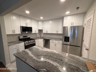 709 Zlotkin Circle 6, Freehold, NJ 07728