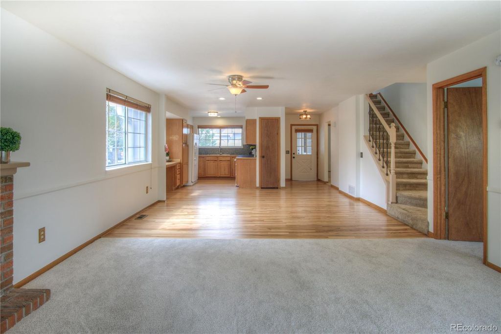 Image 12 of property listing at 10385 Red Mountain, Littleton, CO 80127