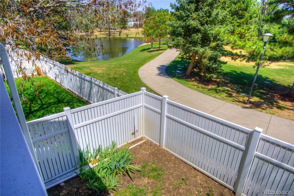 Image 20 of property listing at 10385 Red Mountain, Littleton, CO 80127