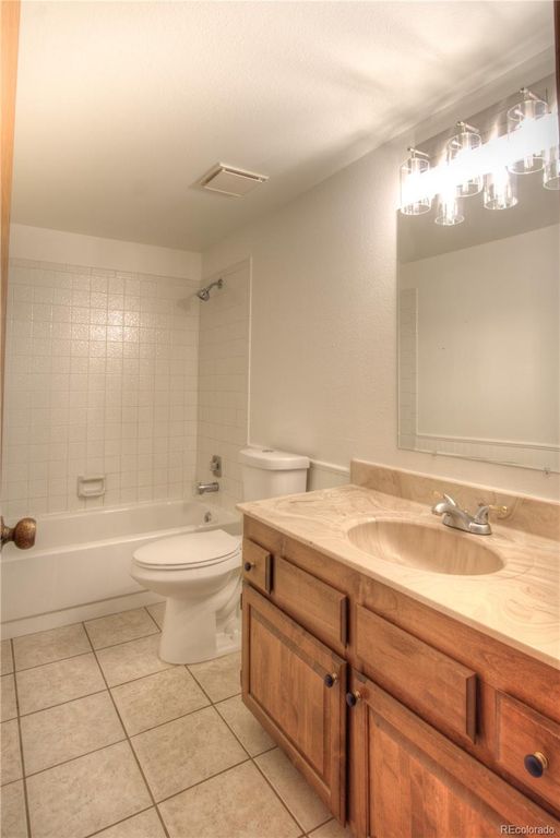 Image 23 of property listing at 10385 Red Mountain, Littleton, CO 80127