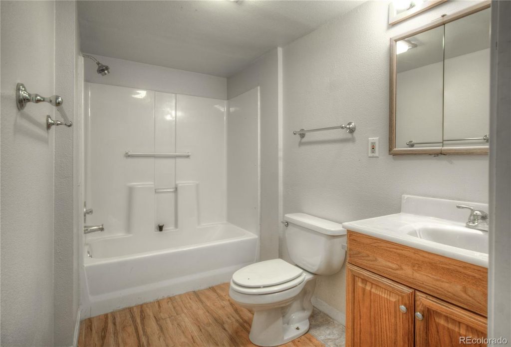 Image 28 of property listing at 10385 Red Mountain, Littleton, CO 80127