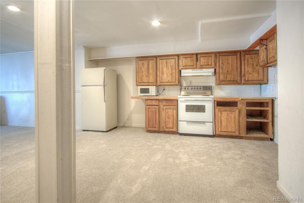 Image 31 of property listing at 10385 Red Mountain, Littleton, CO 80127