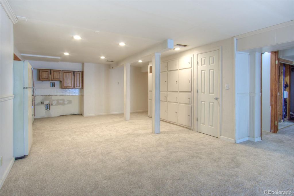 Image 33 of property listing at 10385 Red Mountain, Littleton, CO 80127