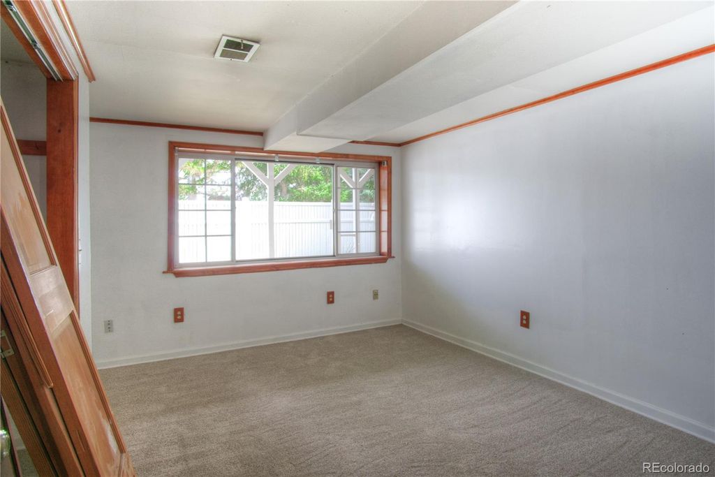Image 35 of property listing at 10385 Red Mountain, Littleton, CO 80127