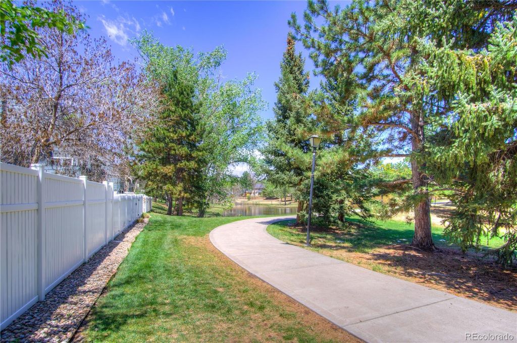 Image 39 of property listing at 10385 Red Mountain, Littleton, CO 80127