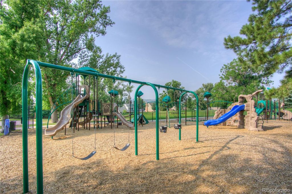 Image 45 of property listing at 10385 Red Mountain, Littleton, CO 80127