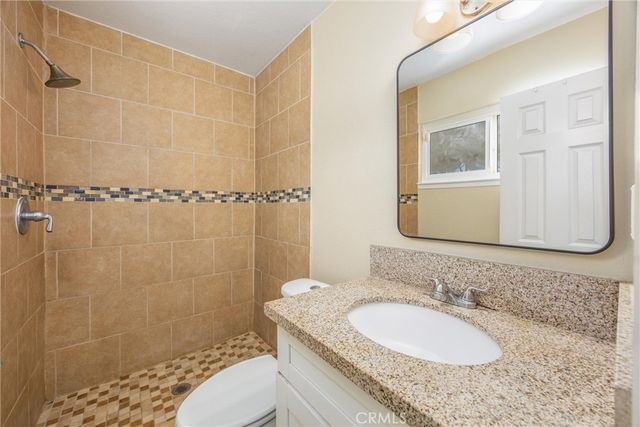 7508 Glider, Hesperia, CA 92345