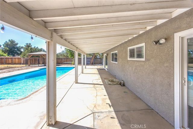 7508 Glider, Hesperia, CA 92345