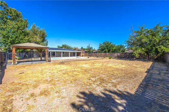 7508 Glider, Hesperia, CA 92345