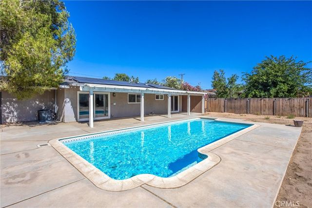 7508 Glider, Hesperia, CA 92345
