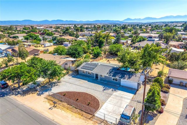 7508 Glider, Hesperia, CA 92345