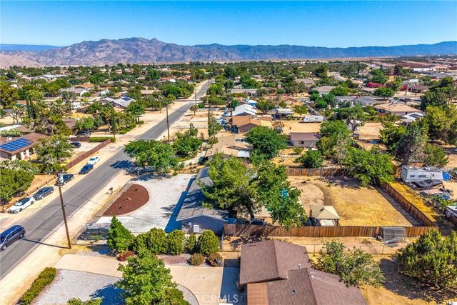 7508 Glider, Hesperia, CA 92345