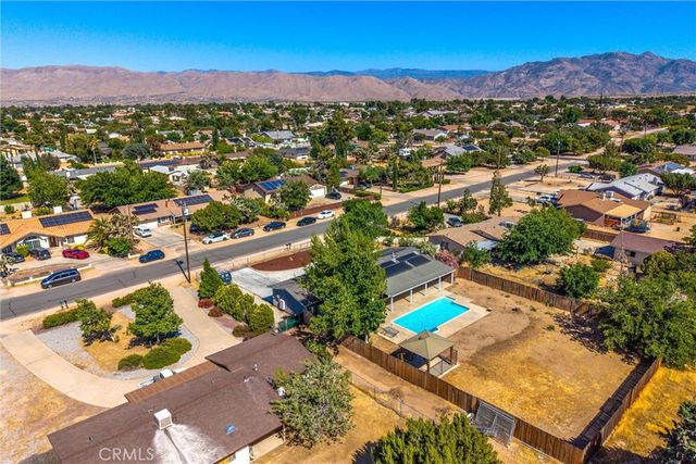 7508 Glider, Hesperia, CA 92345