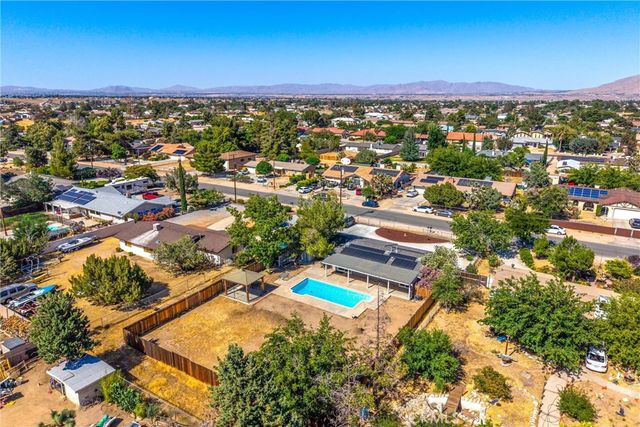 7508 Glider, Hesperia, CA 92345
