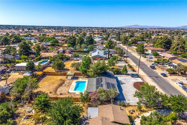 7508 Glider, Hesperia, CA 92345