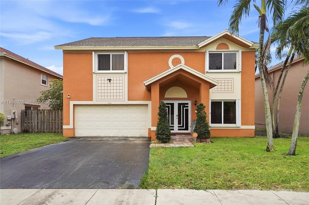 1421 SW 97th Avenue, Pembroke Pines, FL 33025