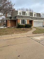 32602 Barclay Square, Warren, MI 48093