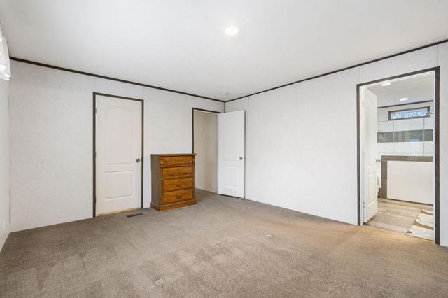 22227 Doe Run Trail, Wheatland, MO 65779