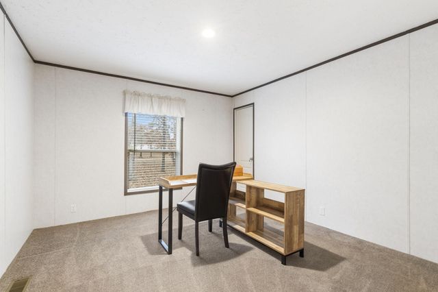 22227 Doe Run Trail, Wheatland, MO 65779