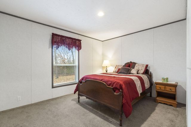 22227 Doe Run Trail, Wheatland, MO 65779