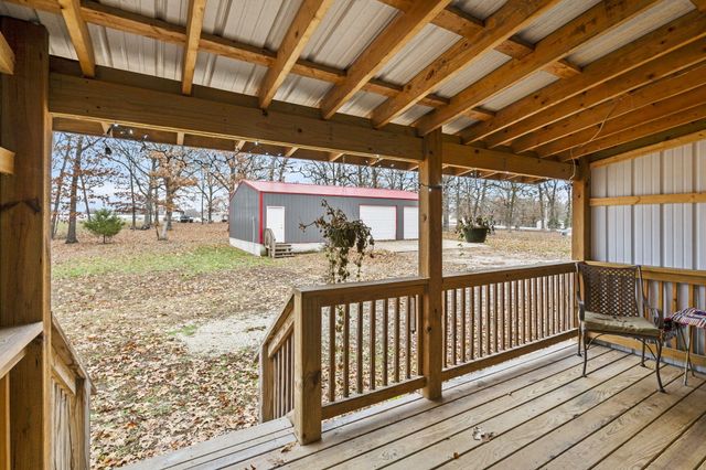 22227 Doe Run Trail, Wheatland, MO 65779