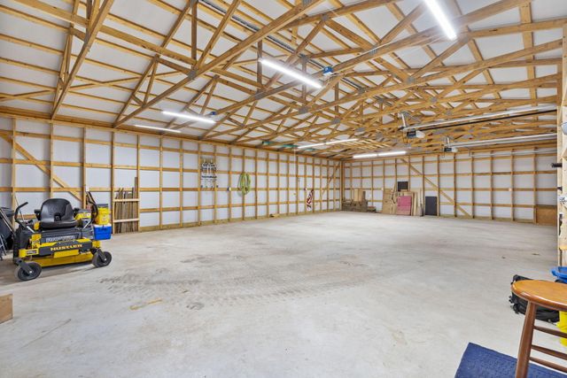 22227 Doe Run Trail, Wheatland, MO 65779