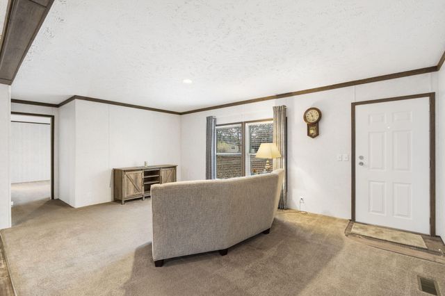 22227 Doe Run Trail, Wheatland, MO 65779