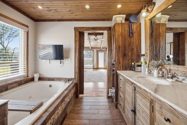 181 County Road 5, Calhoun, TN 37309