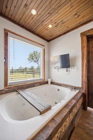 181 County Road 5, Calhoun, TN 37309