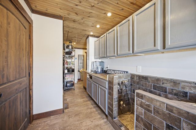 181 County Road 5, Calhoun, TN 37309