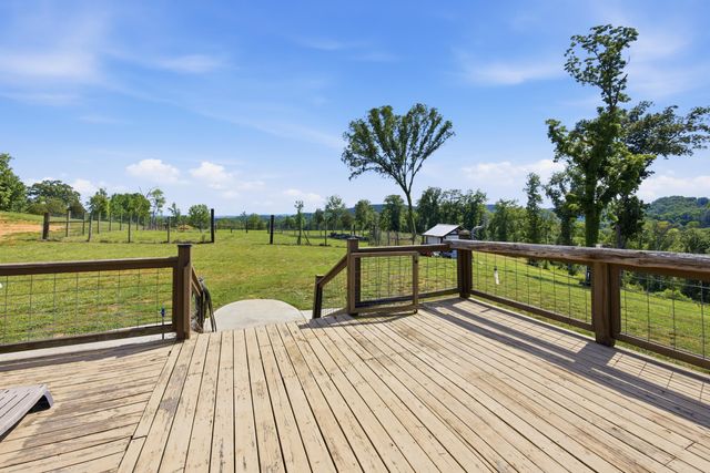 181 County Road 5, Calhoun, TN 37309