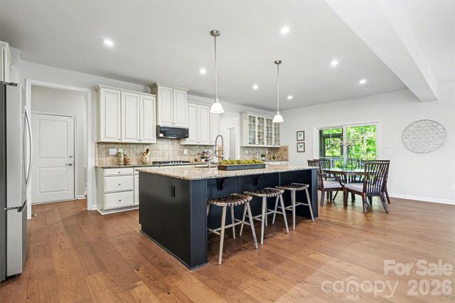 824 Abbeywood Drive, Waxhaw, NC 28173