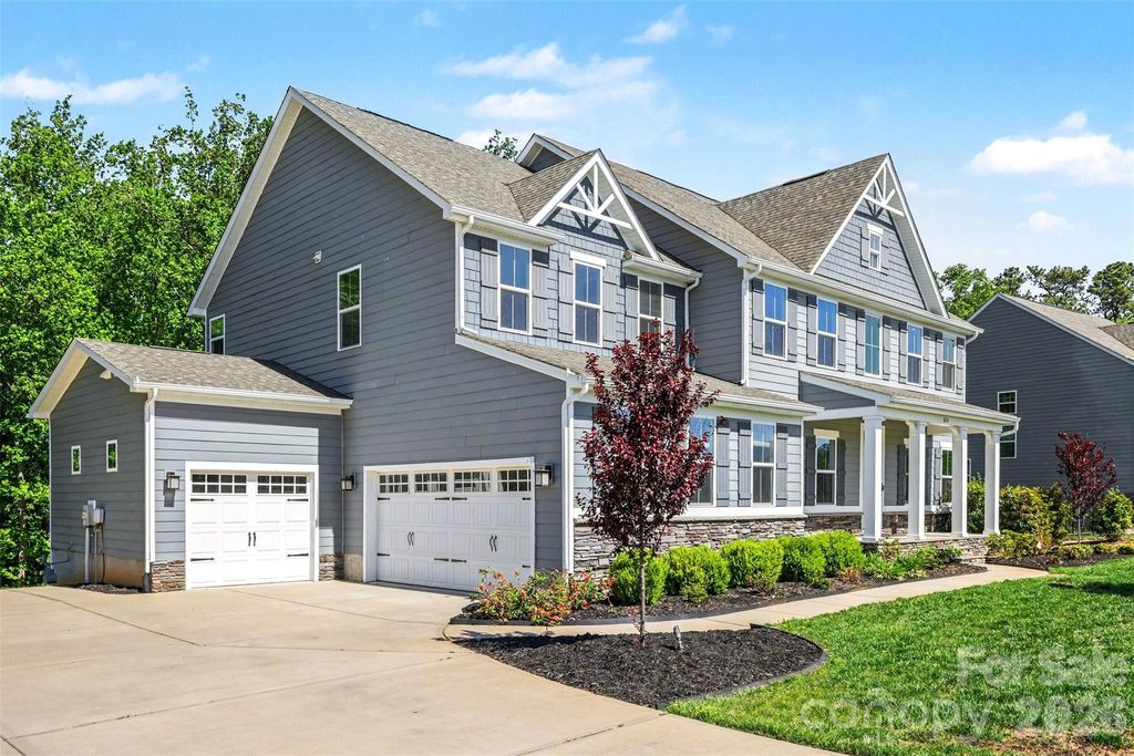 824 Abbeywood Drive, Waxhaw, NC 28173