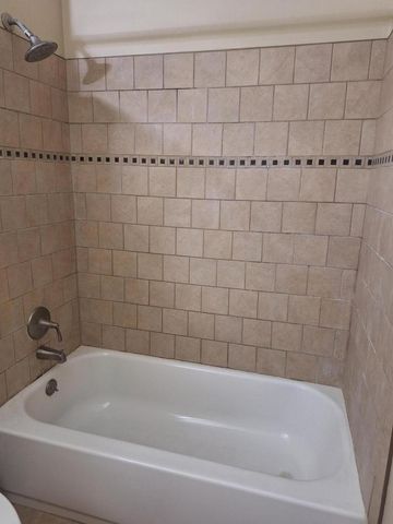 908 12th AVENUE S, Onalaska, WI 54650