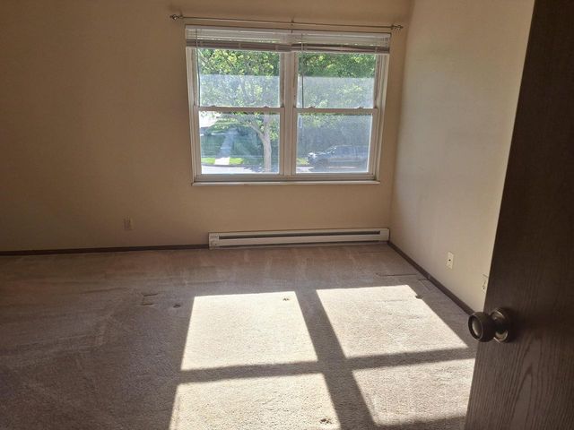 908 12th AVENUE S, Onalaska, WI 54650