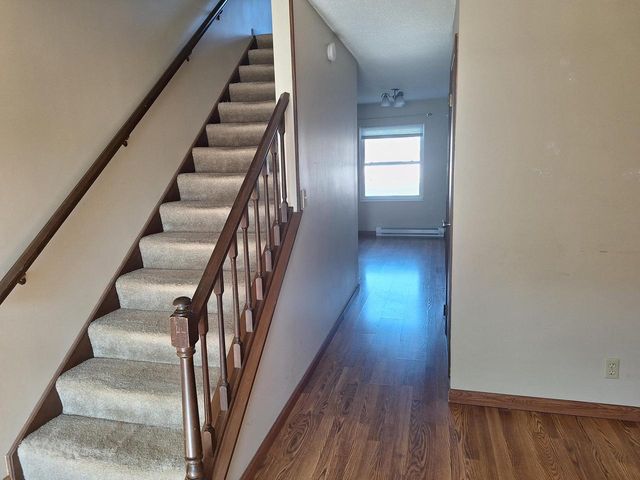 908 12th AVENUE S, Onalaska, WI 54650